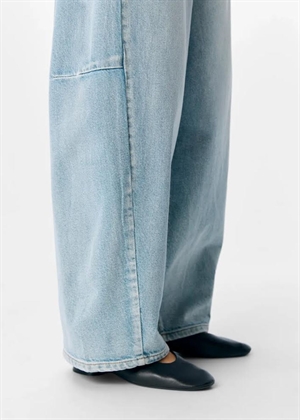 Moji Elsa mw super barrel jeans Light Blue Denim Object 